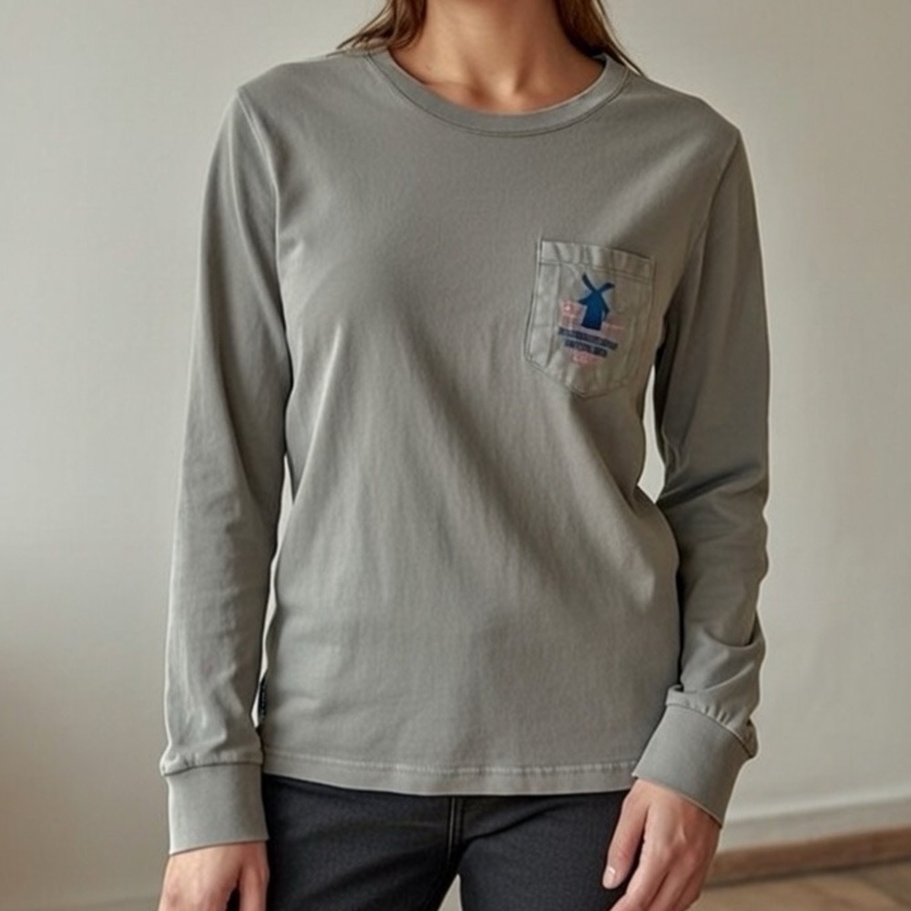 Dutch Bros Women’s Petite Graphic Cotton Long Sleeve Tee Size Small